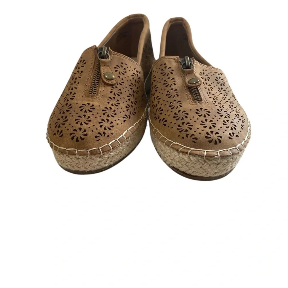 Easy Street Espadrilles Womens ‎ 8.5 Zenon Tan Slip On Cut Out Boho Festival New